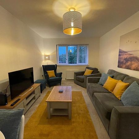 2 Bedroom Luxury Flat In Quiet Village Of Bishopton 毕晓普顿 外观 照片